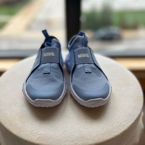 Nike Flex Runner 2 Sneaker - Kids
